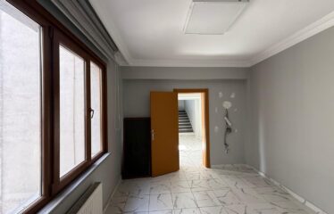 EMİRGAN 5-STOREY BUILDING FOR SALE