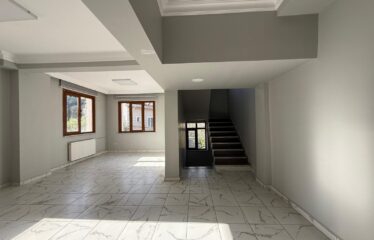 EMİRGAN 5-STOREY BUILDING FOR SALE