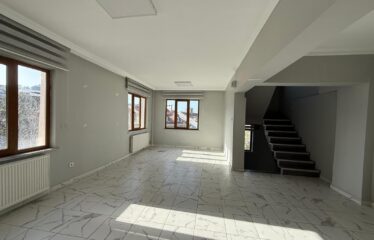 EMİRGAN 5-STOREY BUILDING FOR SALE