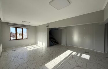 EMİRGAN 5-STOREY BUILDING FOR SALE