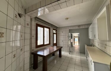 EMİRGAN 5-STOREY BUILDING FOR SALE