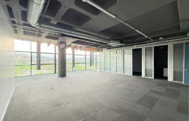 PREMIER KAMPUS / OFIS