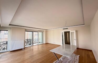 4+1 LUXURY APARTMENT FOR SALE IN CADDEBOSTAN WITH PARTIAL SEA VIEW