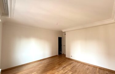 4+1 LUXURY APARTMENT FOR SALE IN CADDEBOSTAN WITH PARTIAL SEA VIEW