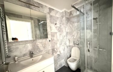 4+1 LUXURY APARTMENT FOR SALE IN CADDEBOSTAN WITH PARTIAL SEA VIEW