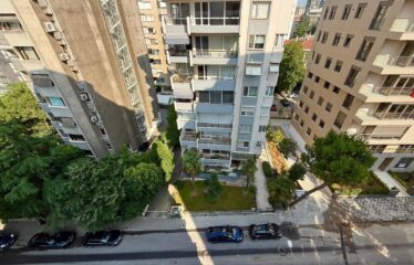 4+1 LUXURY APARTMENT FOR SALE IN CADDEBOSTAN WITH PARTIAL SEA VIEW