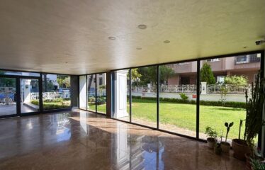 4+1 LUXURY APARTMENT FOR SALE IN CADDEBOSTAN WITH PARTIAL SEA VIEW