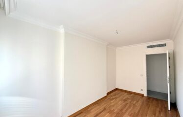 4+1 LUXURY APARTMENT FOR SALE IN CADDEBOSTAN WITH PARTIAL SEA VIEW